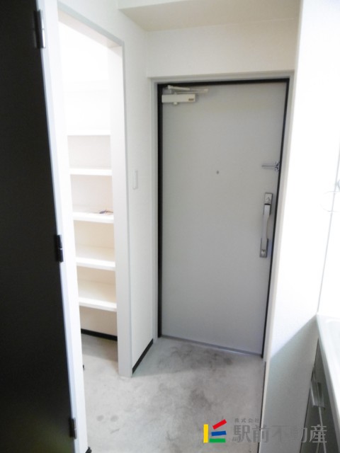 玄関　写真は同タイプ別部屋