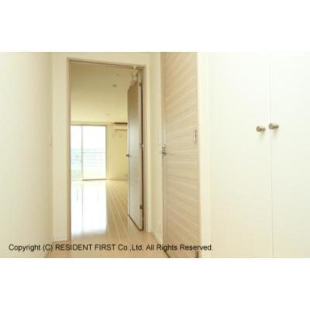 玄関　※写真は同タイプ住戸です。