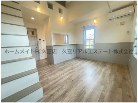 居室・リビング　同建物別号室