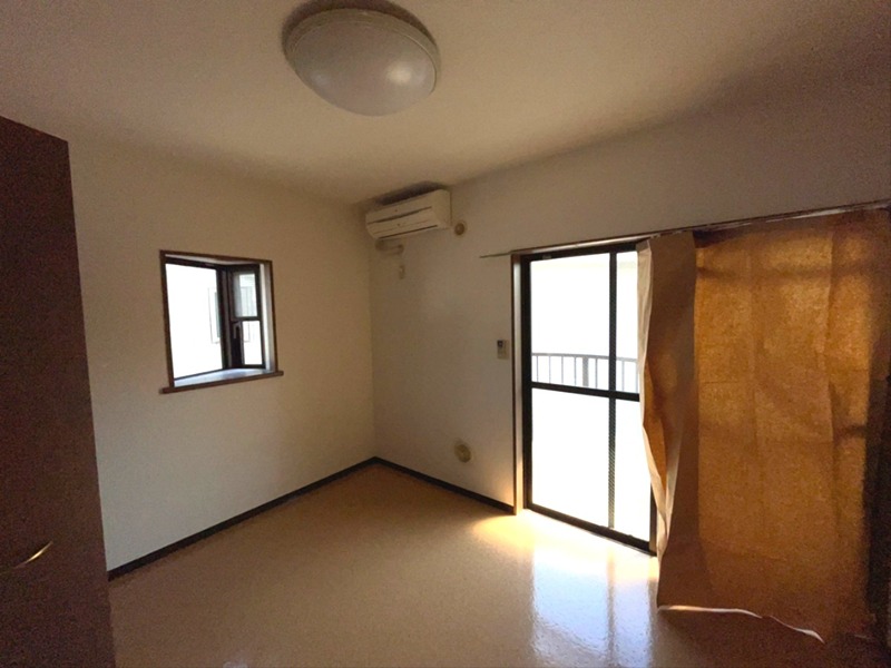 居室・リビング　別部屋参考/中部屋につき出窓無し