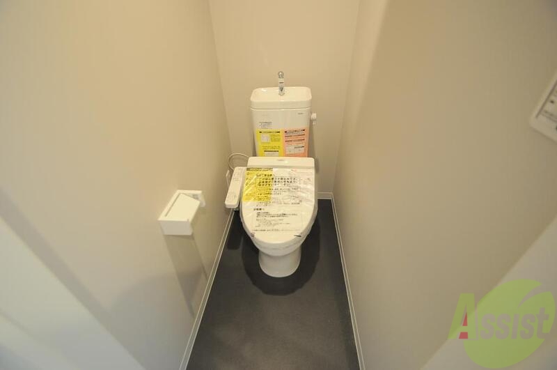 トイレ　清潔感のある白いお手洗い