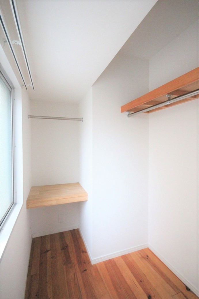 収納　ウォークインクローゼット