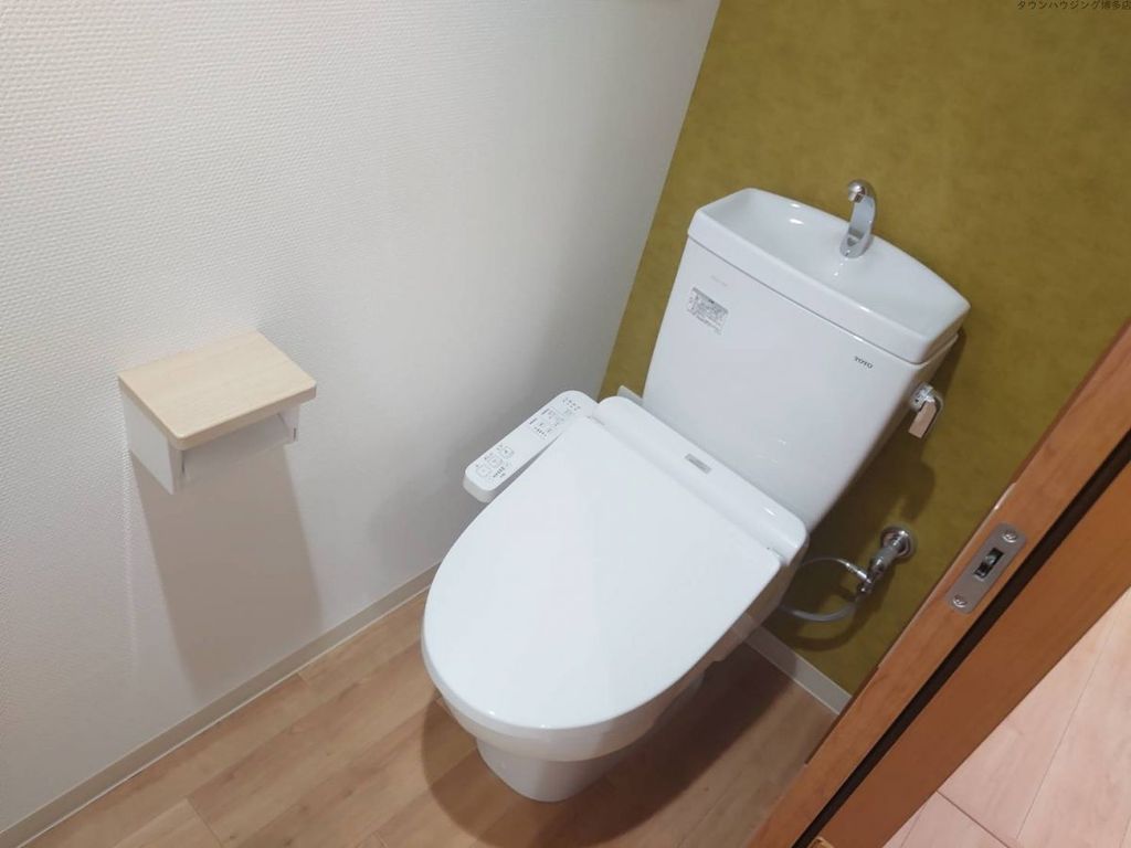 トイレ　トイレ