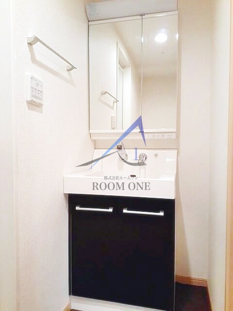 洗面設備　洗面台です。