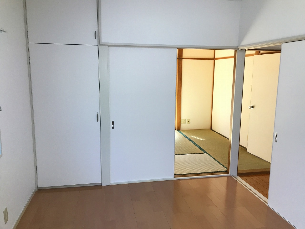 居室・リビング　内装