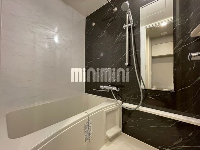 バス・シャワールーム　別号室の参考写真