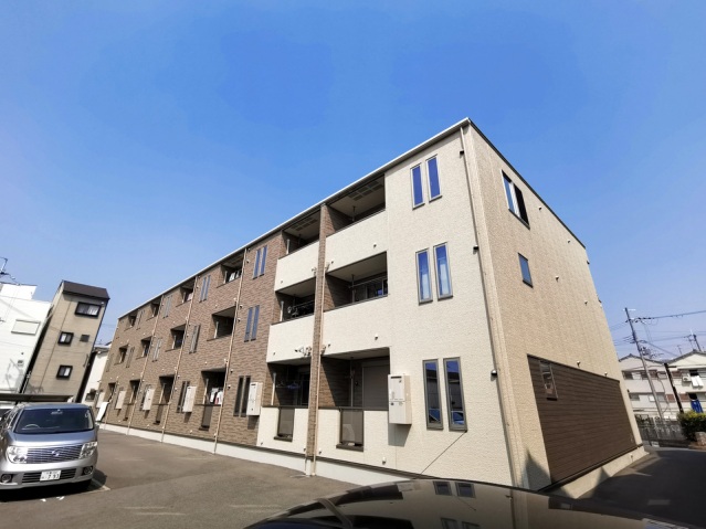 建物外観　日当り良好の全室南向き