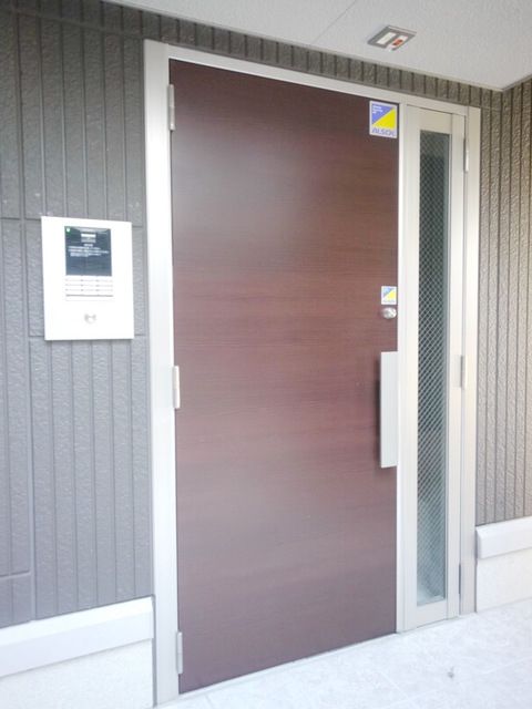 エントランス　★オートロック付きエントランス★