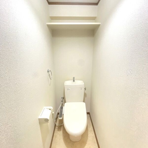 トイレ　シンプルで使いやすいトイレです