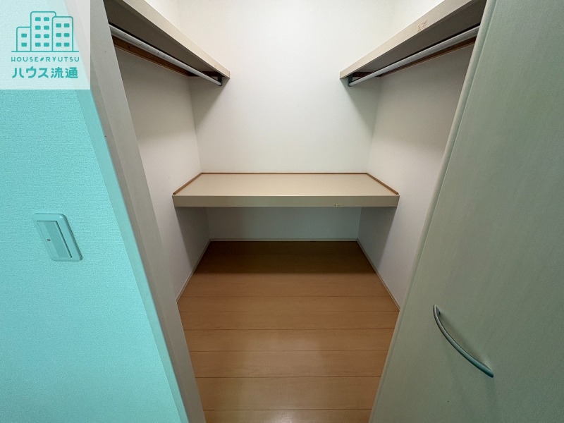 収納　※別号室の写真です