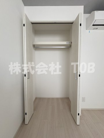 収納　洋室5.4帖　収納