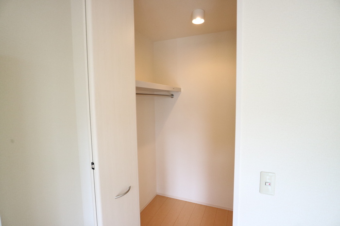 収納　ウォークインクローゼット