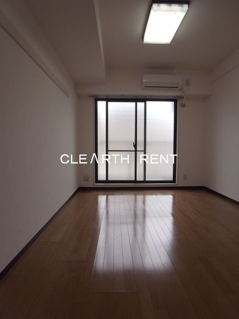 居室・リビング　同タイプ別住戸写真となります。現況と異なる場合がございます。