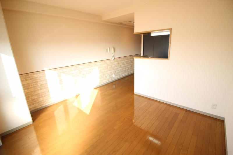 居室・リビング　２　洋室10帖