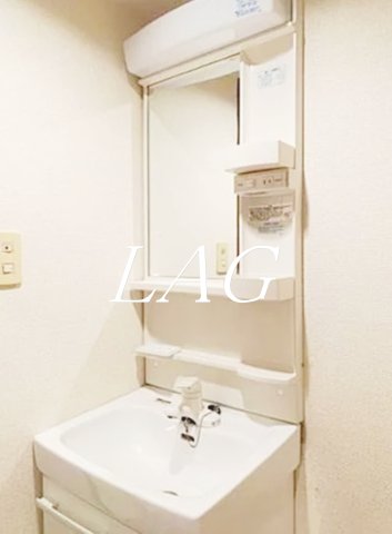 洗面設備　洗面台です。