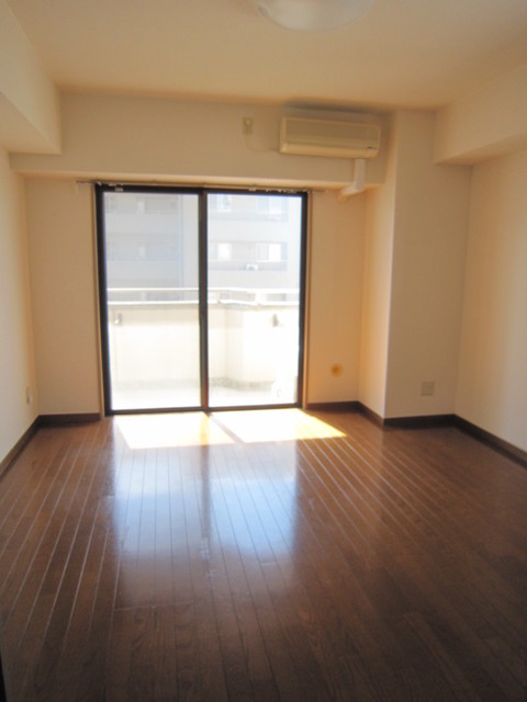 居室・リビング　同タイプ他住戸