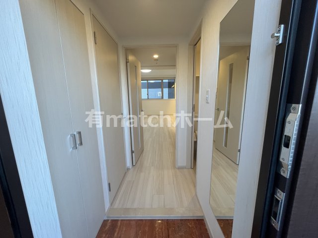 玄関　(参考)同マンション同間取り他部屋の写真