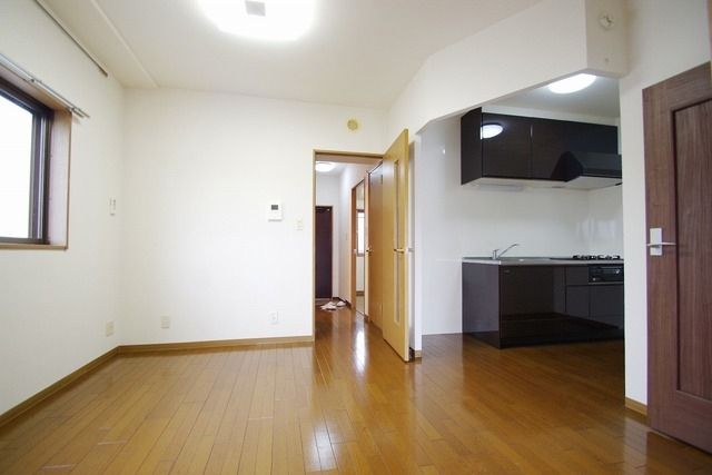 居室・リビング　★お部屋探しはタウンハウジング稲田堤店まで★