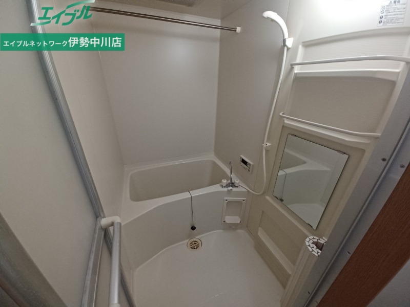 バス・シャワールーム　同型参考写真