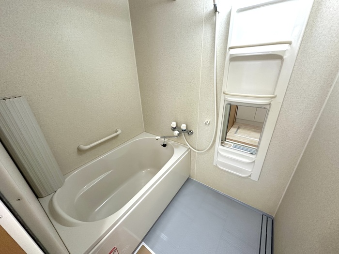 バス・シャワールーム　浴室