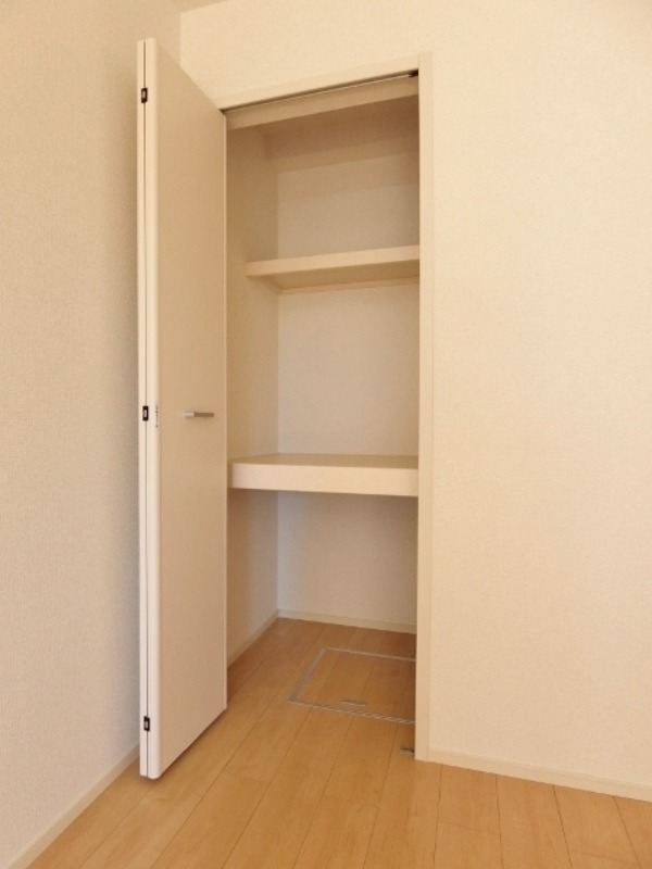 収納　図面と現状に相違がある場合には現状を優先