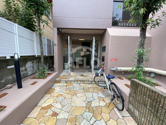 エントランス　ジオナ天神橋　エントランス