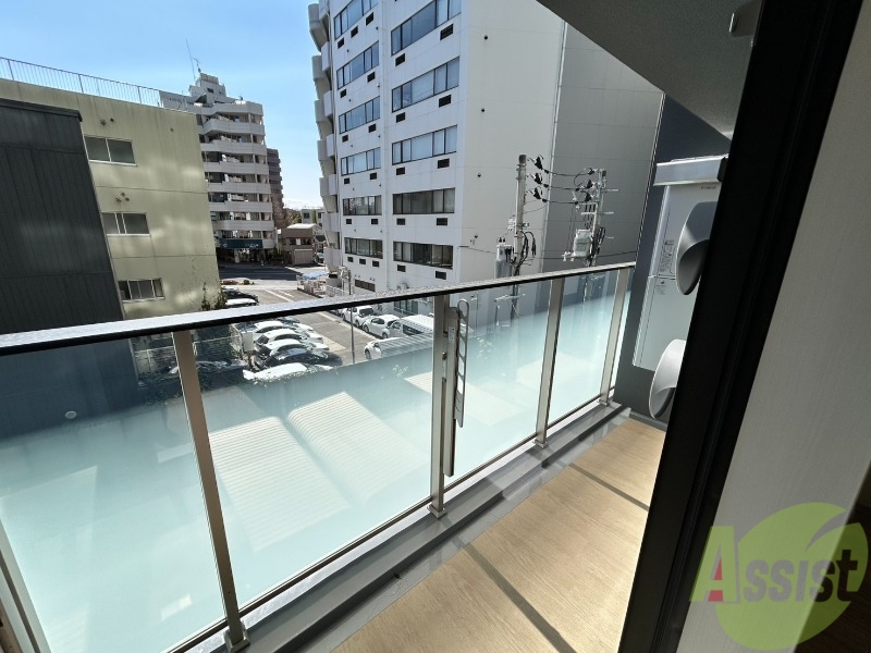 バルコニー　バルコニーには洗濯物を干すことが出来ます。