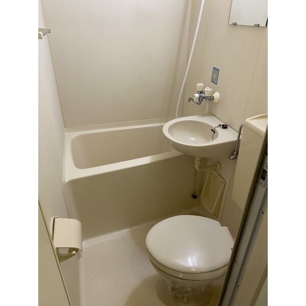 バス・シャワールーム　別室の参考写真です。※現況優先