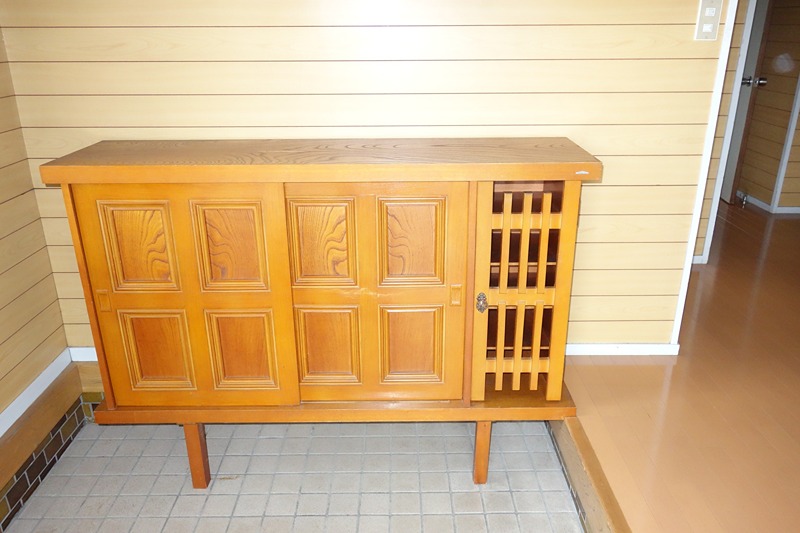 玄関　現状優先となります