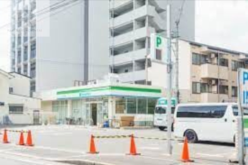 コンビニ　ファミリーマート門真元町中店（コンビニ）まで389m