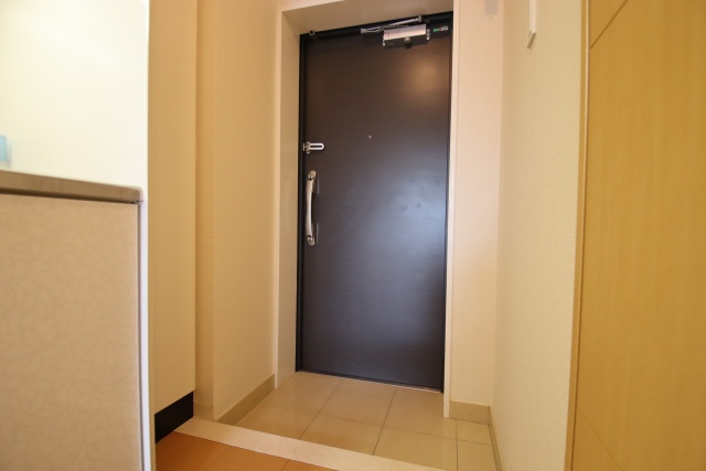 玄関　※別室の参考写真の為、現況優先です。