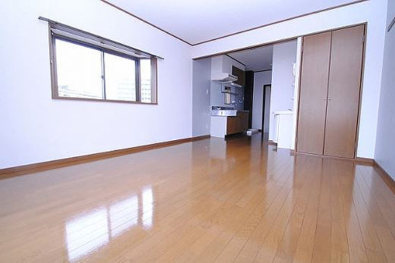 居室・リビング　現況を優先とします。