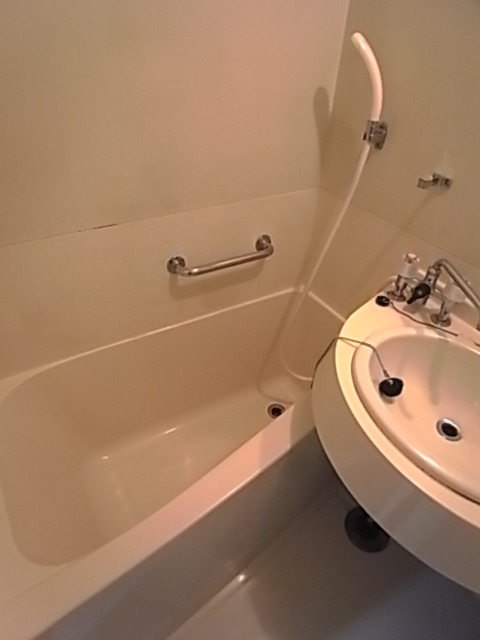 バス・シャワールーム　バスルーム