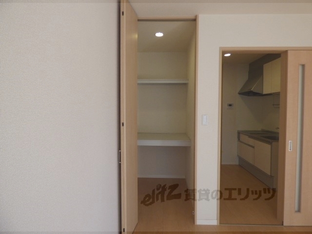 居室・リビング　洋室