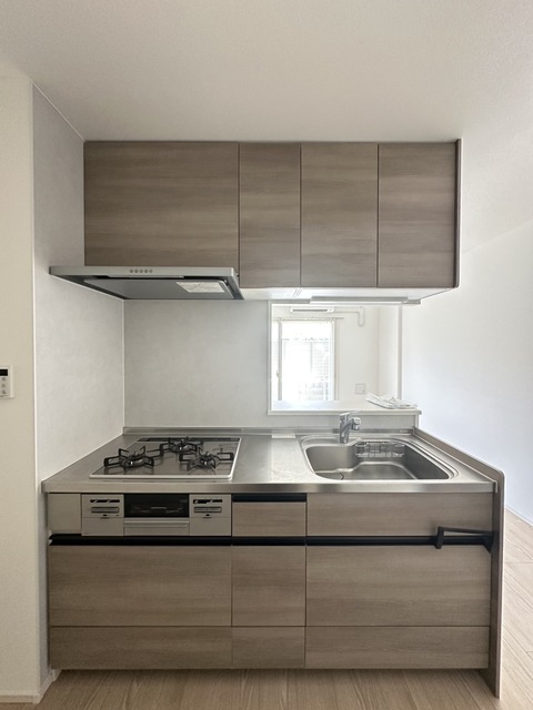 キッチン　別部屋参考写真です