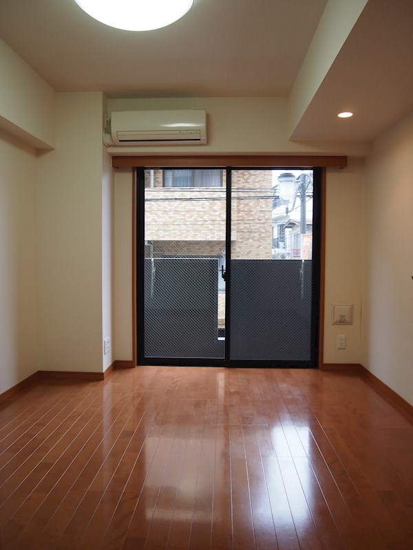 居室・リビング　※反転タイプ