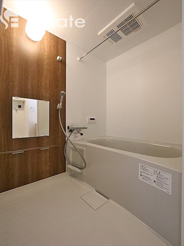 バス・シャワールーム　同仕様内装