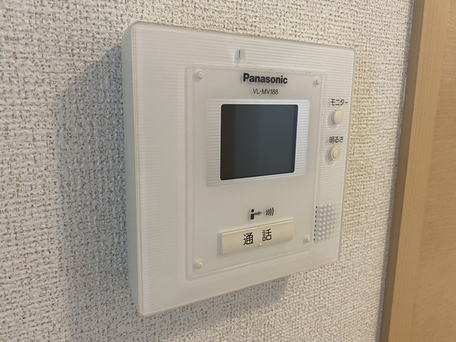 セキュリティ　★モニタ付きインターホンでセキュリティ面も安心ですね★