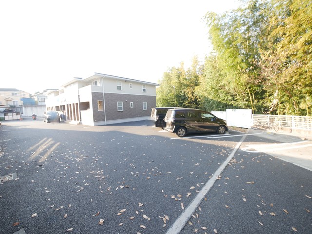 駐車場　★敷地内に駐車場がございます★