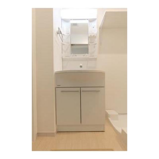 洗面設備　※写真は同タイプ住戸です。