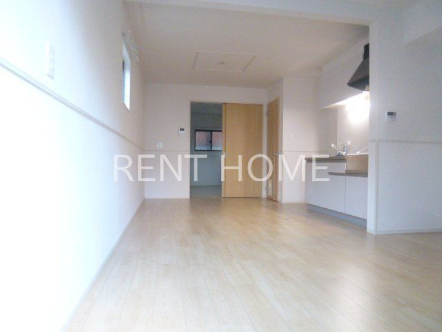 居室・リビング　13.2帖の広々リビングです。