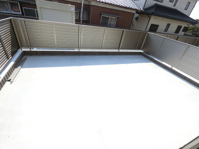 バルコニー　広めの専用庭です。