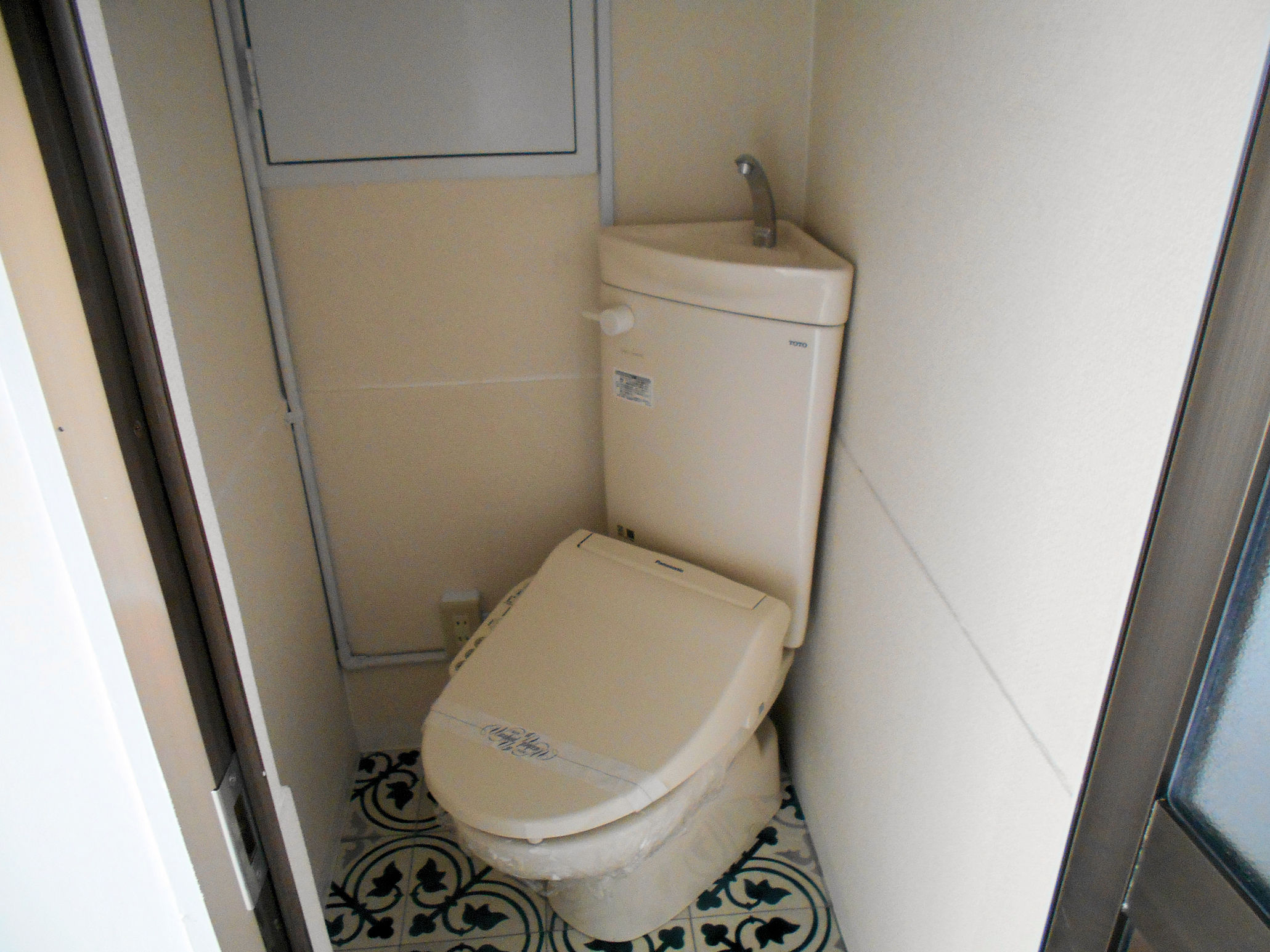 トイレ　ウォシュレット付