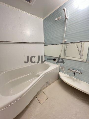 バス・シャワールーム　※別のお部屋の参考写真です