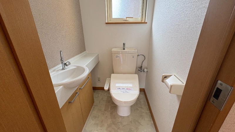 トイレ　広々脱衣所