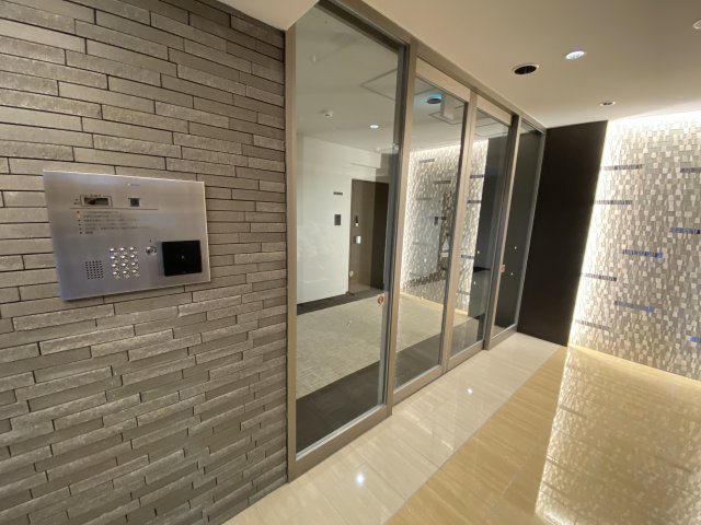 エントランス　オートロック