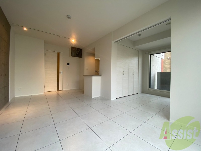 居室・リビング　広くてキレイなお部屋が広がっていて、充実した生活が送れそう。