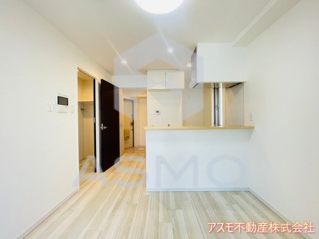 居室・リビング　同マンション別部屋　参考写真