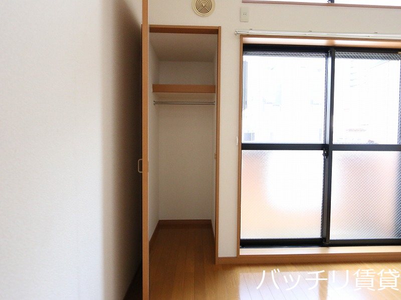 収納　同型タイプの為現状を優先致します。