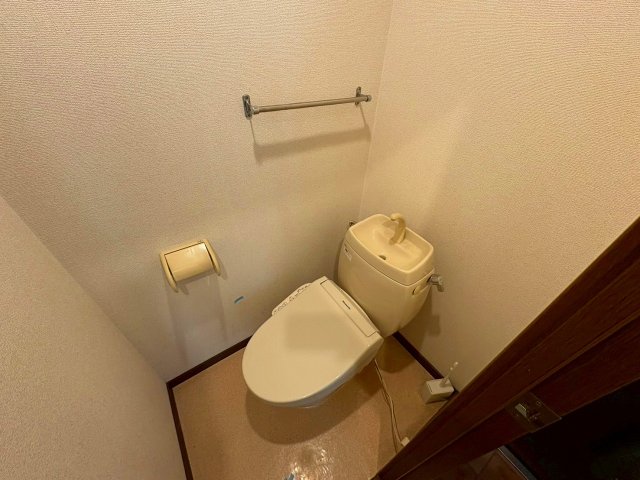 トイレ　清潔感のあるトイレです